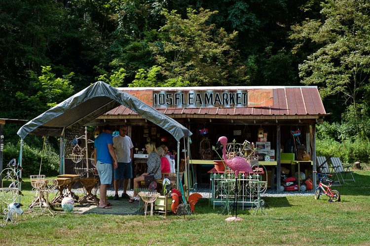 105-Flea-Market-6.jpg