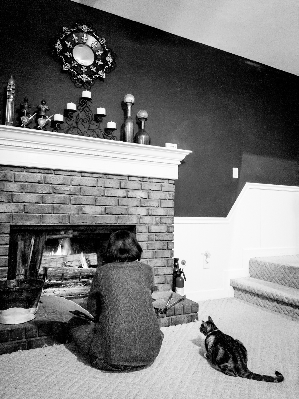190210_Jin_Mocha_Fireplace_180858.jpg