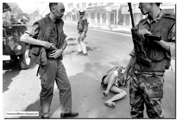 nguyen-ngoc-loan-south-vietnam-police-chief-shoots-vietcong-head-1968-002.jpg