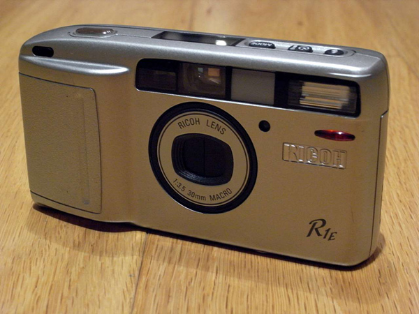 Ricoh R1E.jpg