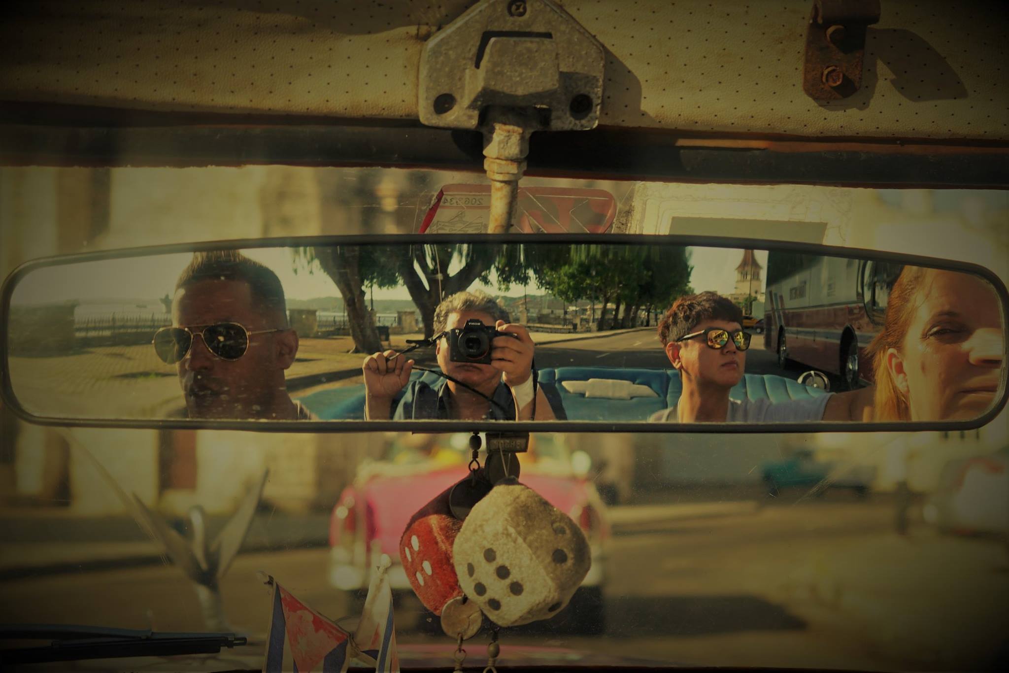 18320537_1423076061105611_9022305473192767386_o (1).jpg