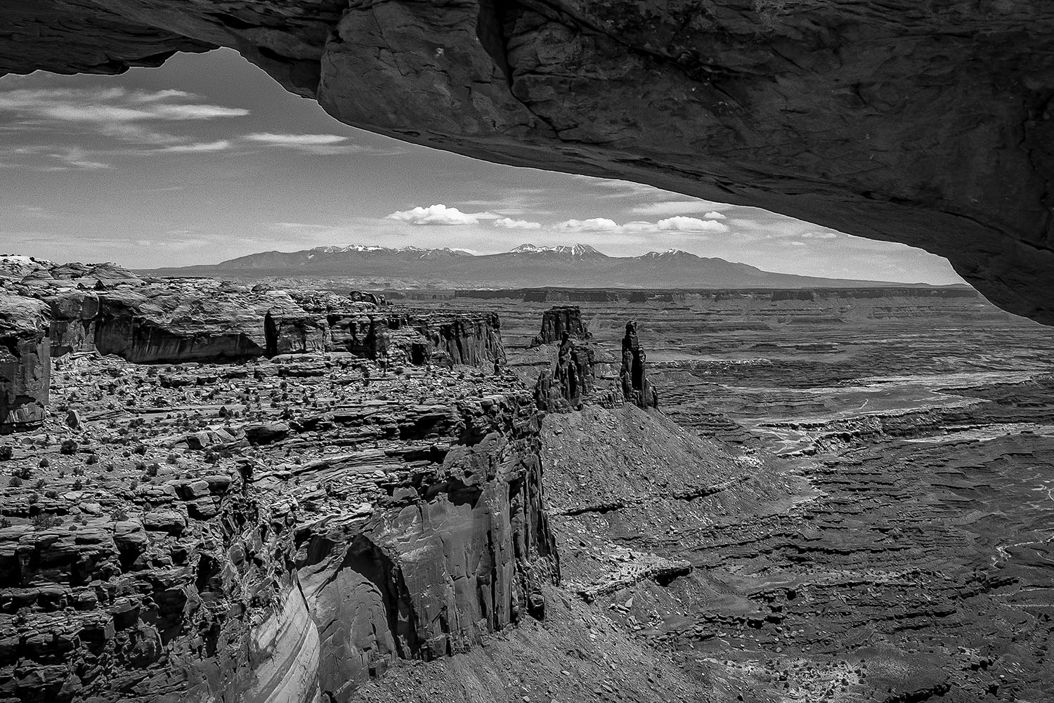mesa_arch-bw.jpg