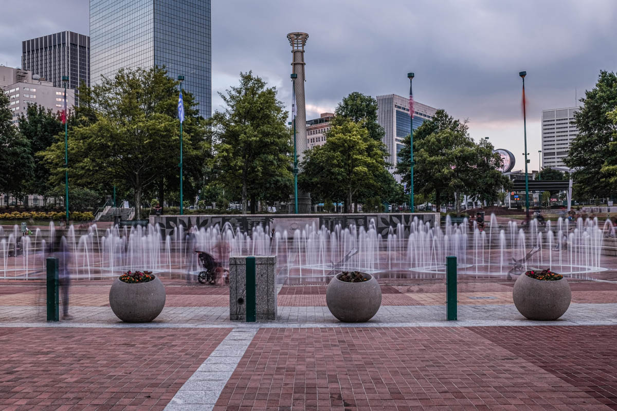 monocrom - fountain play.JPG