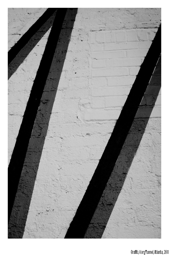GraffitiKorgTunnel2.jpg