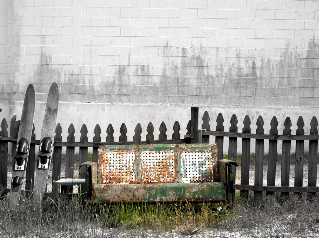 empty bench.jpg