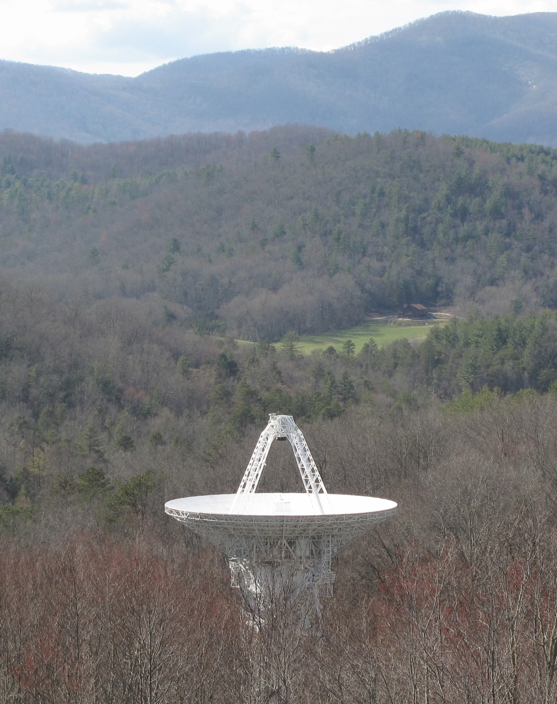 radio telescope.JPG