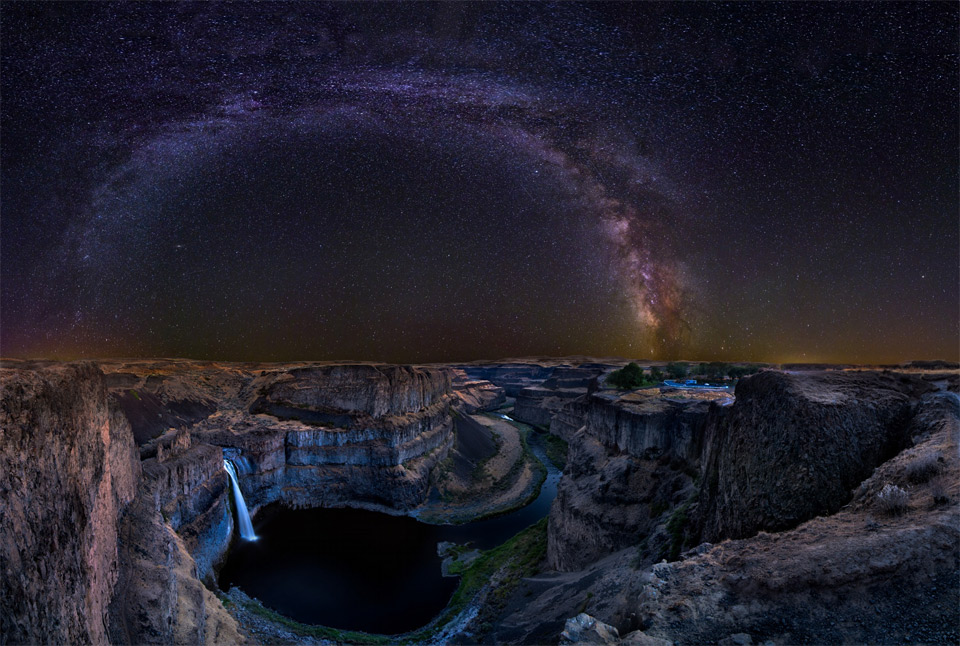 milky-way-over-palouse-falls-washington.jpg